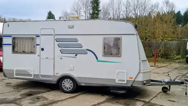 Hymer Eriba Nova 465, předstan, markýza, solár, ultraheat - Hymer 2004